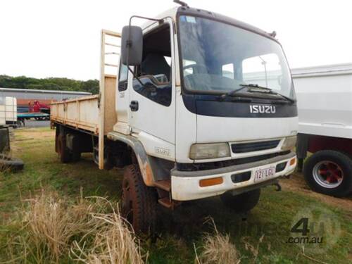 Isuzu FTS750