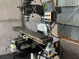 Herless 5hp turret mill with DRO and good selection of tooling - picture0' - Click to enlarge