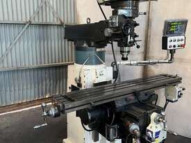 Herless 5hp turret mill with DRO and good selection of tooling - picture0' - Click to enlarge