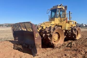 CAT 826 compactor