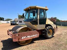 2004 DYNAPAC CA152 VIBRATORY SMOOTH DRUM ROLLER - picture1' - Click to enlarge