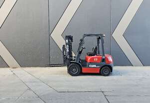 UHI   2.5T Diesel Forklift FD25