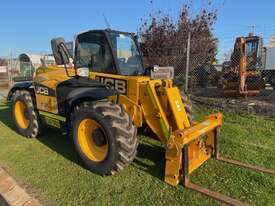 Telehandler JCB 531-70 2015 816 hours 3 tonne 7 metre - picture0' - Click to enlarge