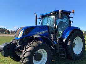 2017 New Holland T7.230 - picture0' - Click to enlarge
