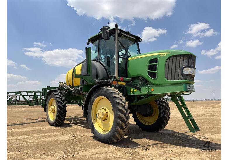 caption 2010 JOHN DEERE 4630 + WEED IT