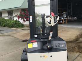 CROWN ELECTRIC WALKIE REACH TRUCK/STACKER - picture0' - Click to enlarge