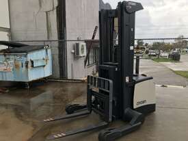 CROWN ELECTRIC WALKIE REACH TRUCK/STACKER - picture1' - Click to enlarge