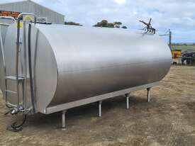 10,400lt STAINLESS STEEL TANK, MILK VAT - picture2' - Click to enlarge