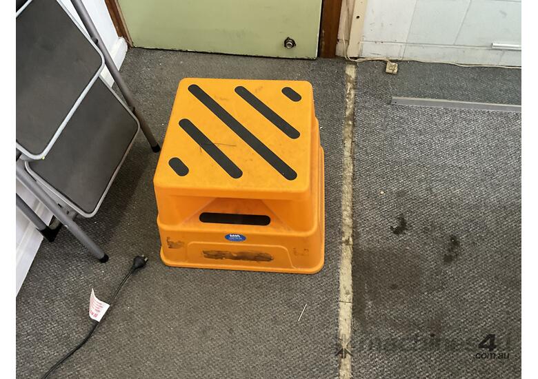 Used Stepladder Footstool and Portable heater Ladders in , Listed on