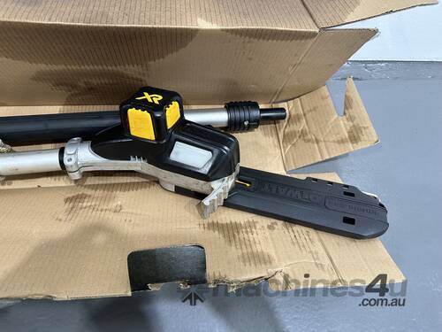 DeWalt Cordless Pole Saw