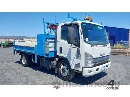 Isuzu NQR 450