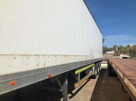 2006 Maxitrans ST3-OD Tri Axle Refrigerated Pantech Trailer - picture2' - Click to enlarge