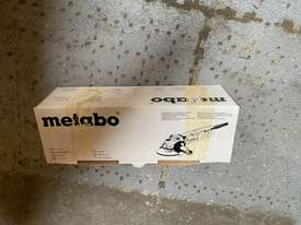 Metabo 4in Angle Grinder in Box - picture1' - Click to enlarge