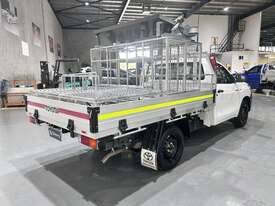 2022 Toyota Hilux Workmate Petrol - picture0' - Click to enlarge