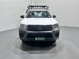 2022 Toyota Hilux Workmate Petrol - picture1' - Click to enlarge