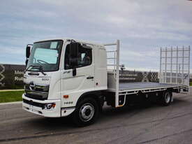 HINO FE 500 BEAVERTAIL TRUCK WITH NEW CAB DESIGN, 8.500M LONG TRAY, FULL HYDRAULIC RAMP, AND FACTORY - picture0' - Click to enlarge