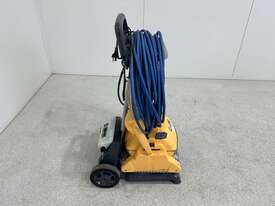 Maytronics Dolphin Wave 100 pool cleaner with power supply and trolley - picture0' - Click to enlarge