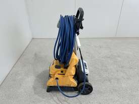 Maytronics Dolphin Wave 100 pool cleaner with power supply and trolley - picture1' - Click to enlarge