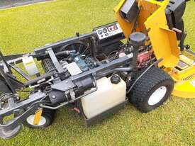 Zero Turn Mower - picture2' - Click to enlarge