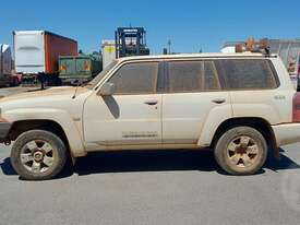 Nissan Patrol GUVII - picture2' - Click to enlarge