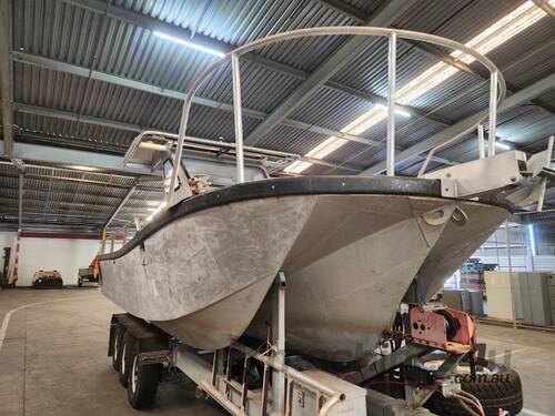 2003 Southerley designs Commando Operations Watercraft Aluminium Fishing Boat and Trailer