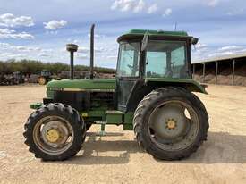 John Deere 2850 FWA - picture2' - Click to enlarge