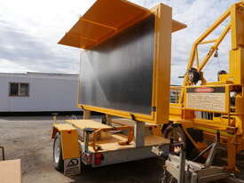 2021 VARIABLE MESSAGE BOARD AD ENGINEERING AD320 PLANT TRAILER - picture2' - Click to enlarge