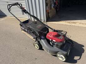 Honda HRU216 Easy Start Self Propelled Mower - picture0' - Click to enlarge