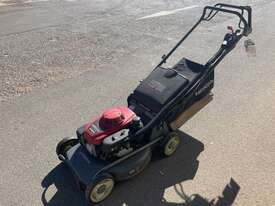 Honda HRU216 Easy Start Self Propelled Mower - picture0' - Click to enlarge