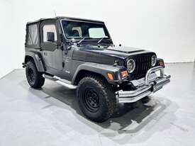 2000 Jeep Wrangler Sport Petrol - picture1' - Click to enlarge