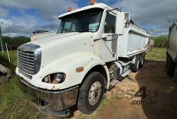 2013 Freightliner CL112 Tipping Truck