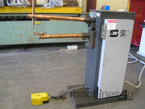 caption SIP Italian 20 KVA Pneumatic Spot Welder