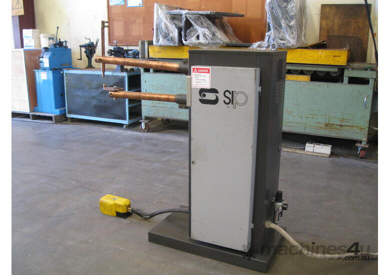 caption SIP Italian 20 KVA Pneumatic Spot Welder