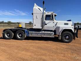 1990 Ford Louisville LT9000   6x4 Prime Mover - picture0' - Click to enlarge