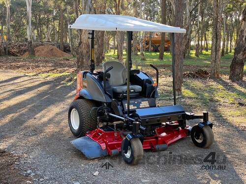 Toro Groundsmaster 7210 Zero Turn Lawn Equipment