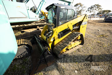 Caterpillar   239D TRACK LOADER