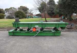 4m Vibrating Vibratory Tray Feeder Screener - Vibroflow VSB-60/400