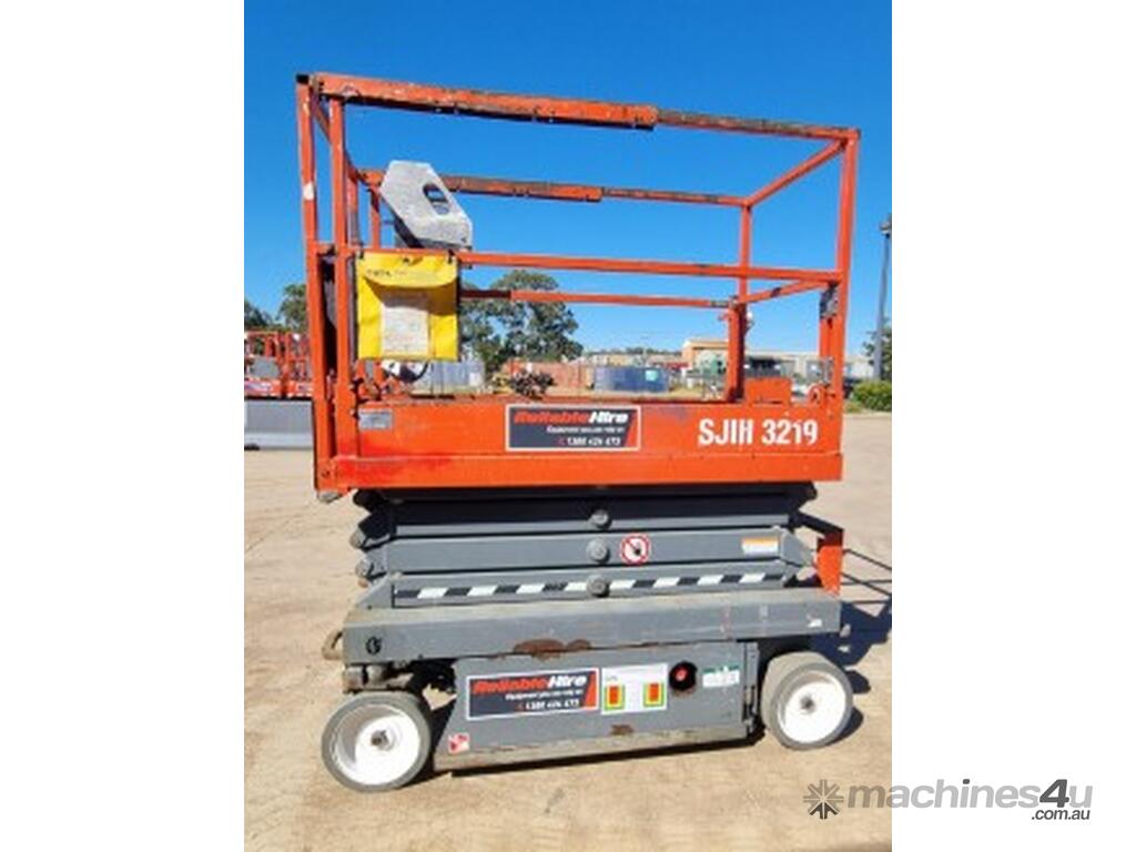 Used 2018 skyjack SJIII 3219 Scissor Lift in , - Listed on Machines4u