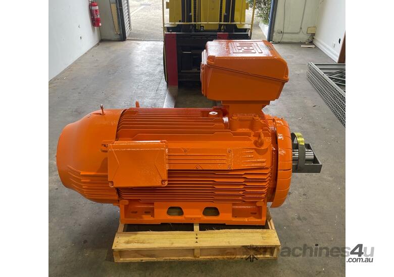 caption 450 kw 600 hp 4-pole 1491 rpm 355 frame IP66 AC Electric Motor WEG Model 355J/H-04