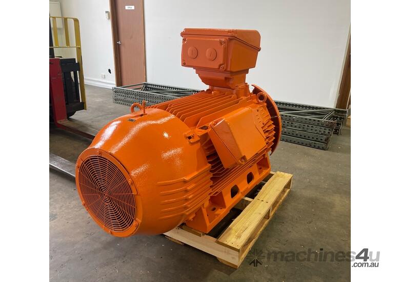 caption 450 kw 600 hp 4-pole 1491 rpm 355 frame IP66 AC Electric Motor WEG Model 355J/H-04