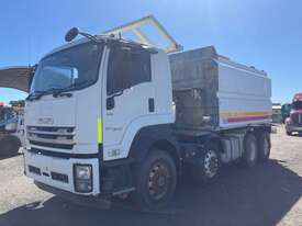 2019 Isuzu FYH 300-350 Water Tanker - picture1' - Click to enlarge