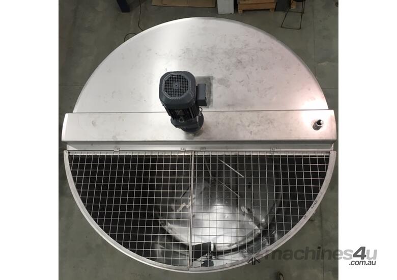 caption Single Skin 8000lt Stainless Steel Chemical Mixing Tank