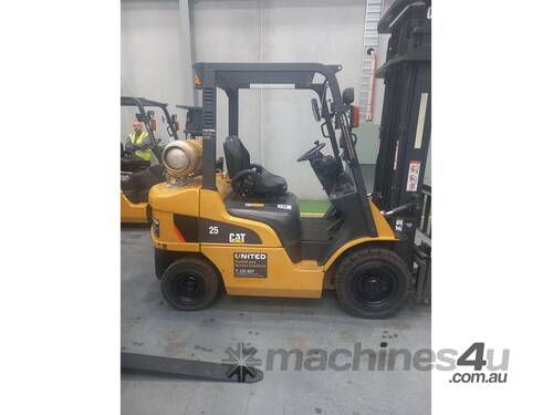 Used Cat 2.5T Forklift _ GP25N