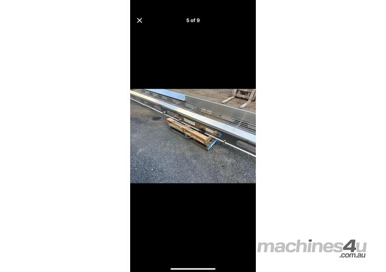 caption Large Conveyor