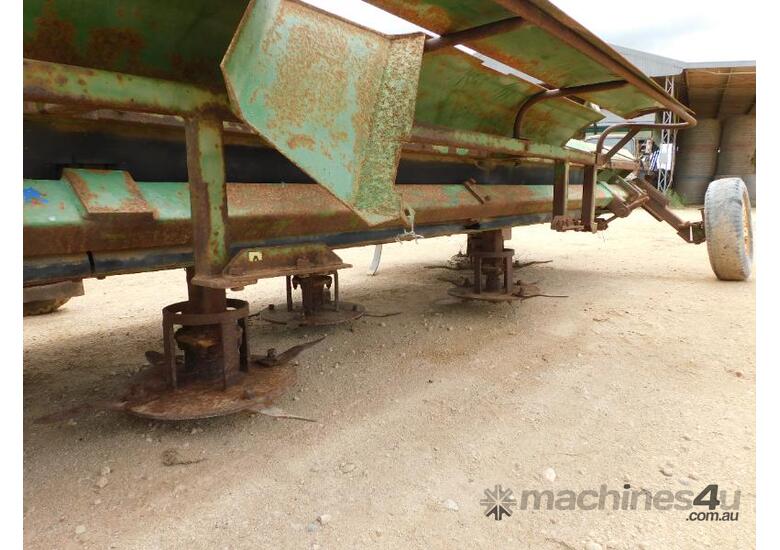 caption Loxton slasher 18'