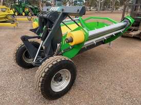 2022 John Deere AU800 Feeder Wagons - picture1' - Click to enlarge