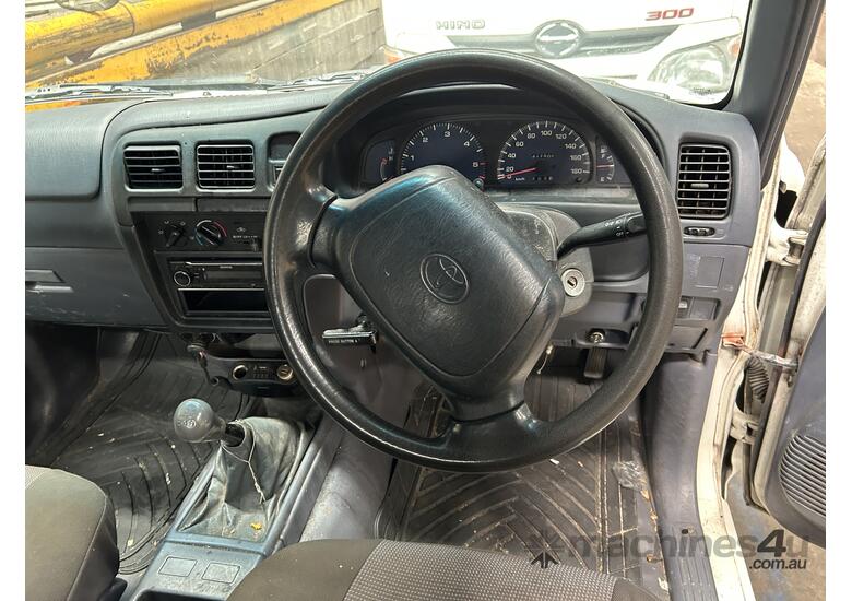 caption 1998 Toyota Hilux Diesel (4x2) Dual Cab Ute
