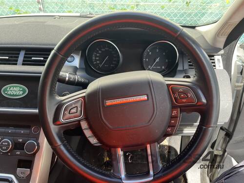 caption 2014 Land Rover Range Rover Evoque TD4 Pure Tech Diesel (Non Mobile)