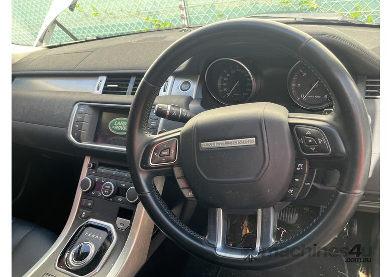 caption 2014 Land Rover Range Rover Evoque TD4 Pure Tech Diesel (Non Mobile)