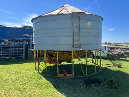 caption Ackland Field Bin